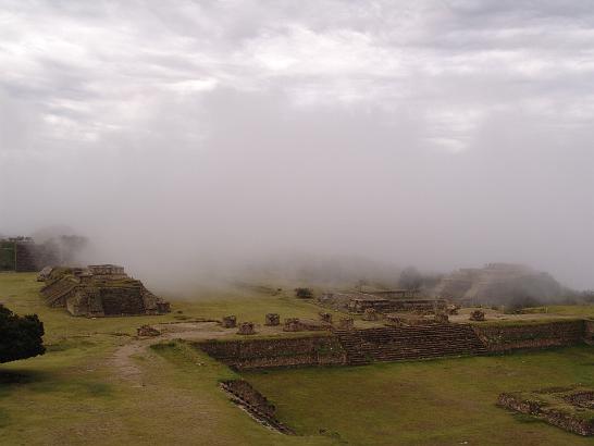 DSC03659.JPG - Za nás pod mrakem, mělo to podobné kouzlo jako Machu Picchu